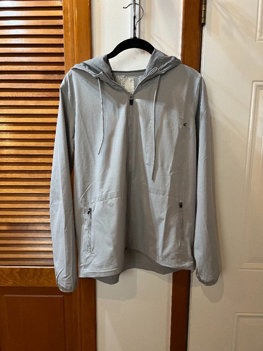 Vuori Renew Trainer Shell Jacket Women’s M Light Blue